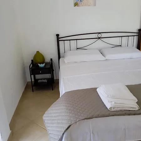 Apartment το πιθάρι 1 *