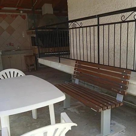 το πιθάρι 1 Apartment Tolofon